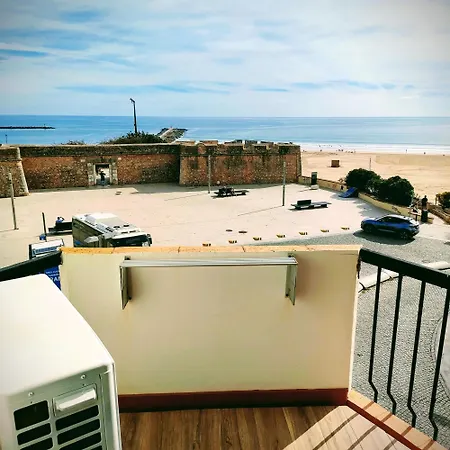 Welkome Ocean Breeze דירה