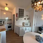 Welkome Ocean Breeze Апартаменты Портиман