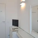 Апартаменты Welkome Ocean Breeze Портиман
