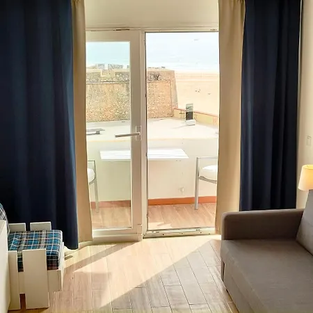 Welkome Ocean Breeze Apartment